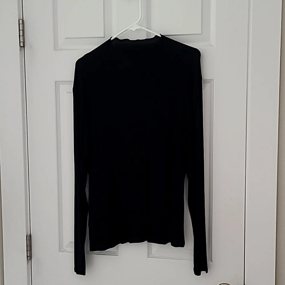 Black Ribbed Top - Picture 1 of 4